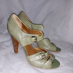 Tahari Green Open Toe Cross Buckle Heels 8.5M